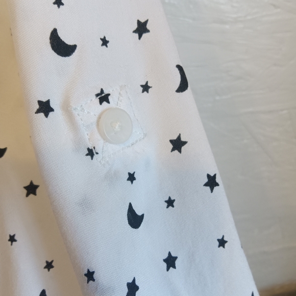 beachlunchlounge White and Black Celestial Print Shirt Is Small - Picture 4 of 7